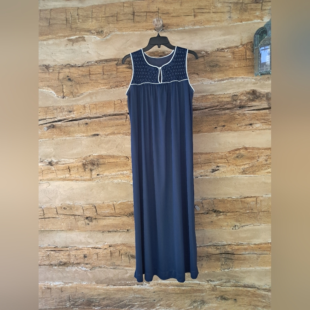 Miss Elaine's Vintage Navy Nylon Maxi Nightgown Size Medium